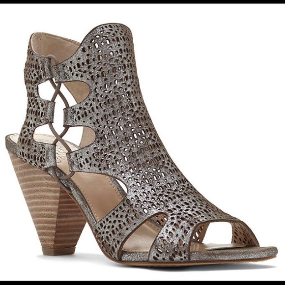 Vince Camuto Shoes - Vince Camuto